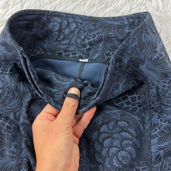 Lululemon Speed Up Crop (21") Nouveau Mach Blue Black - Picture 3 of 6